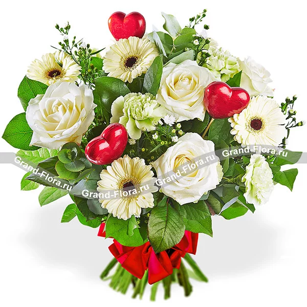 Тепло весны - букет из белых роз и гербер